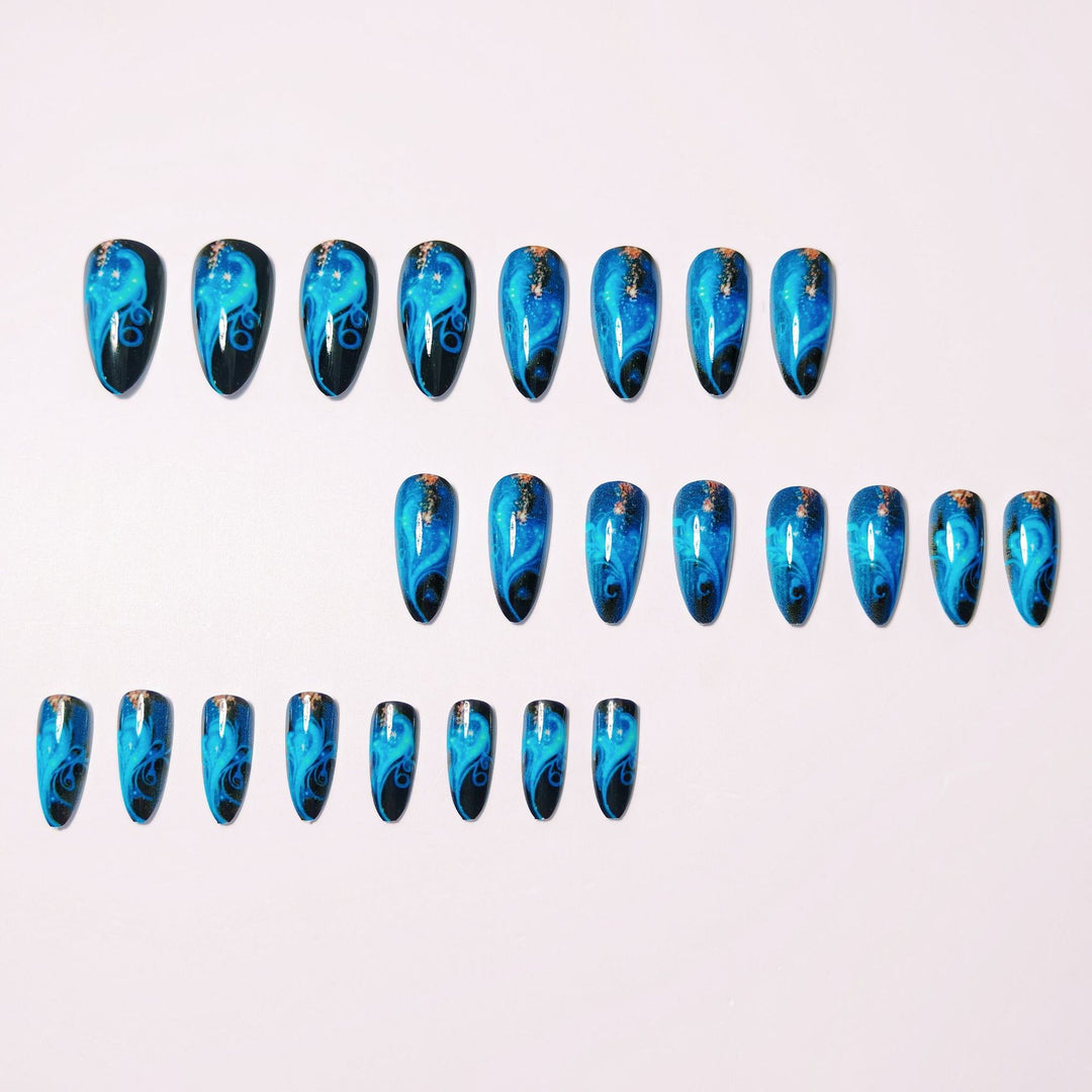 Glittering Nail Art Bowlift