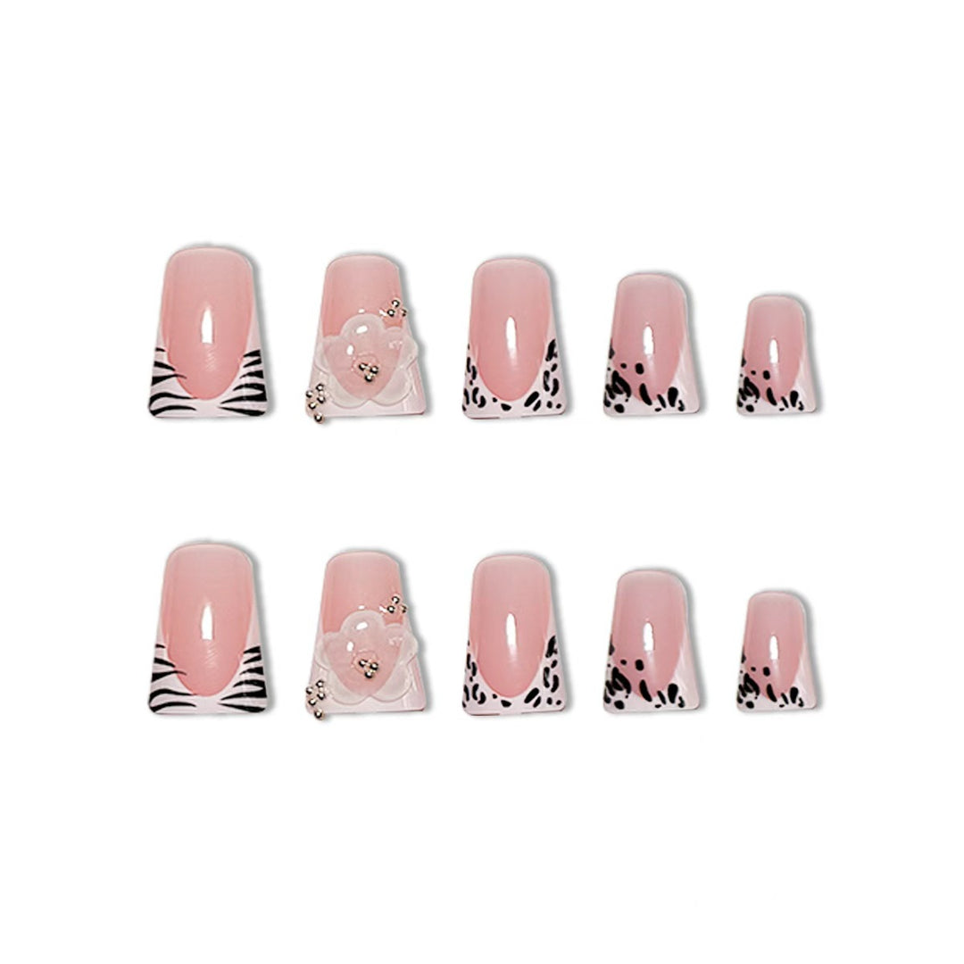 Luxury Floral French Tip Nail Extensions Bowlift