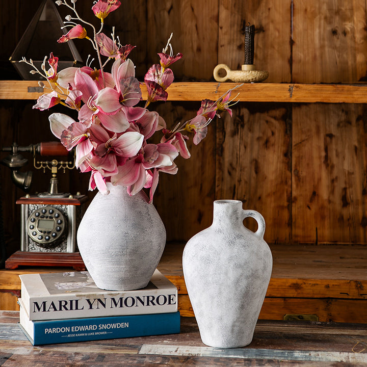 Decorative ceramic vase Bowlift