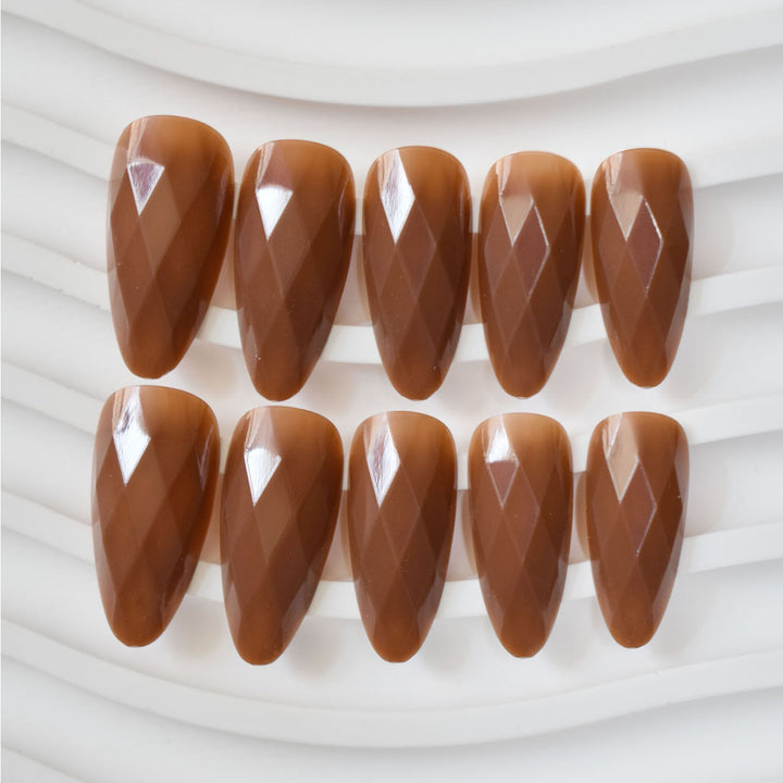 Premium Glossy Diamond-Shaped Press-On Nails Bowlift