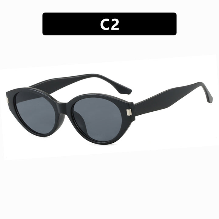 Ladies fashionable sunglasses in elegant cat-eye style Bowlift