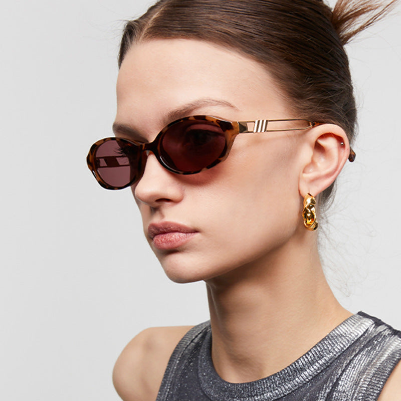 Women's fashionable sunglasses in elegant tortoiseshell pattern Bowlift