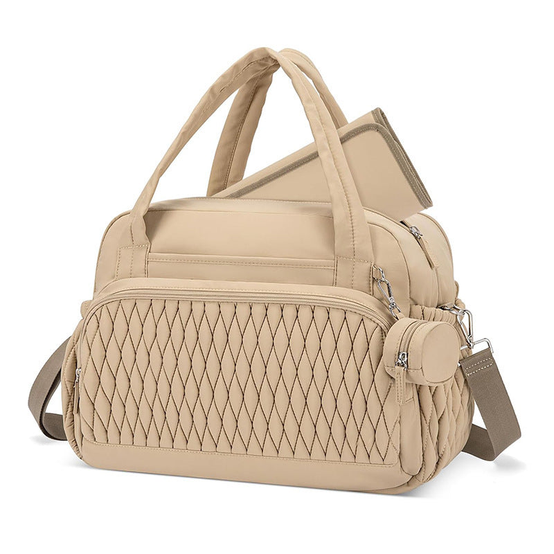 Stylish and Spacious Sports Bag with Structured Design Bowlift