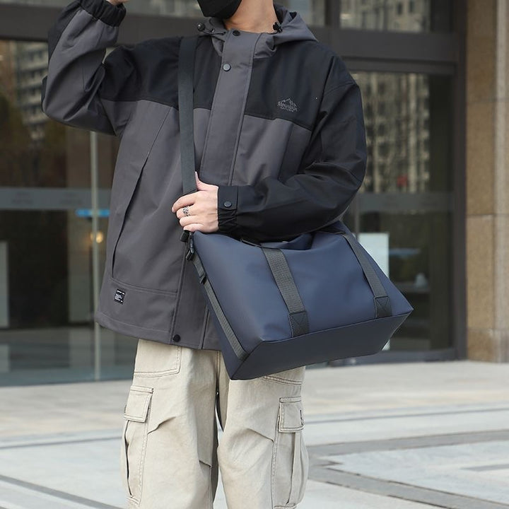Sporty Travel Bag With Reinforced Interior And Removable Shoulder Strap Bowlift