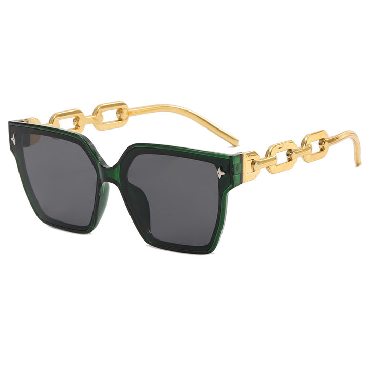 Ladies fashionable square sunglasses with luxurious accents Bowlift