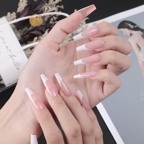 Elegant Stiletto Press-On Nail Set with Two-Tone Design Bowlift
