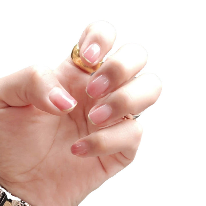 Artificial nails with glitter accents and natural finish Bowlift