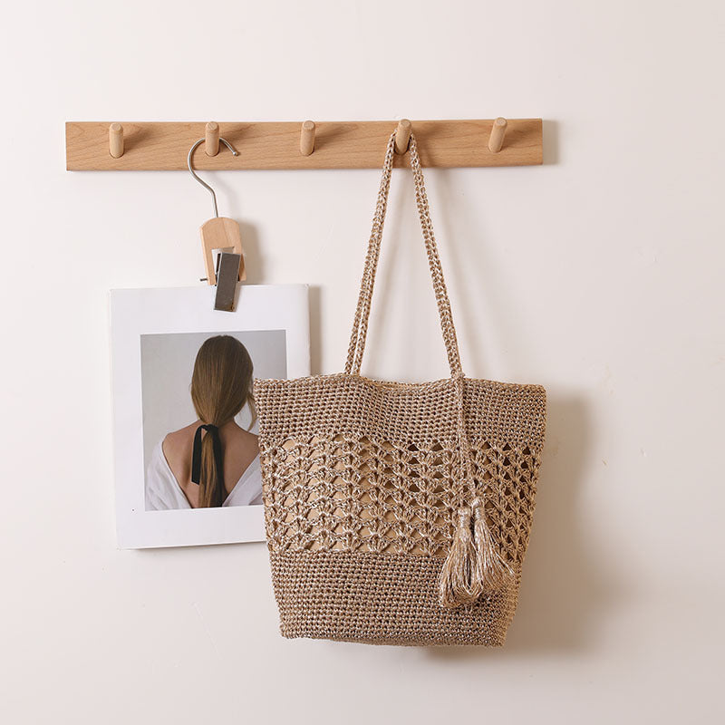 Crocheted tote bag with elegant tassels Bowlift