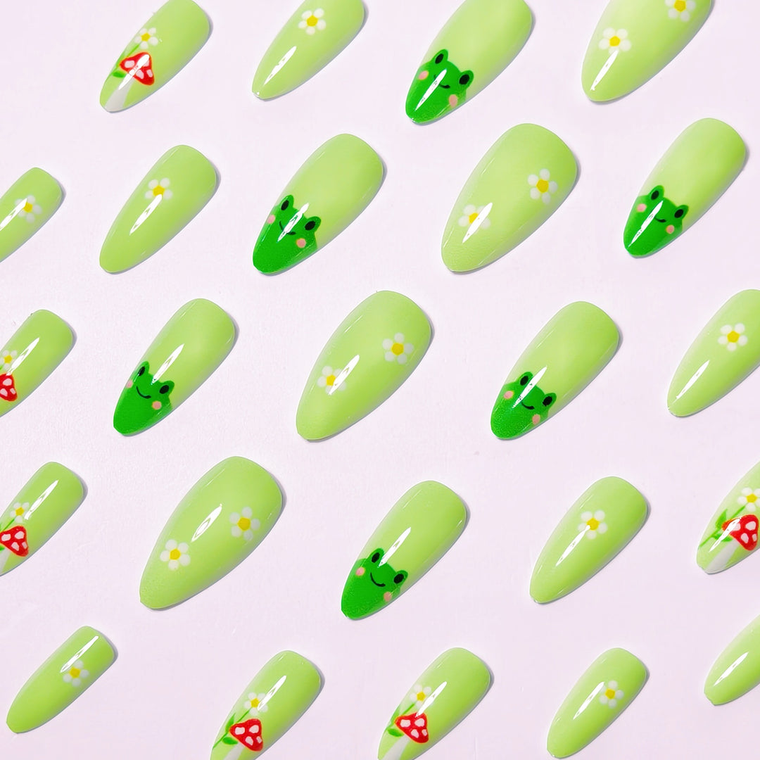 Artificial nails with cute frog and flower design Bowlift