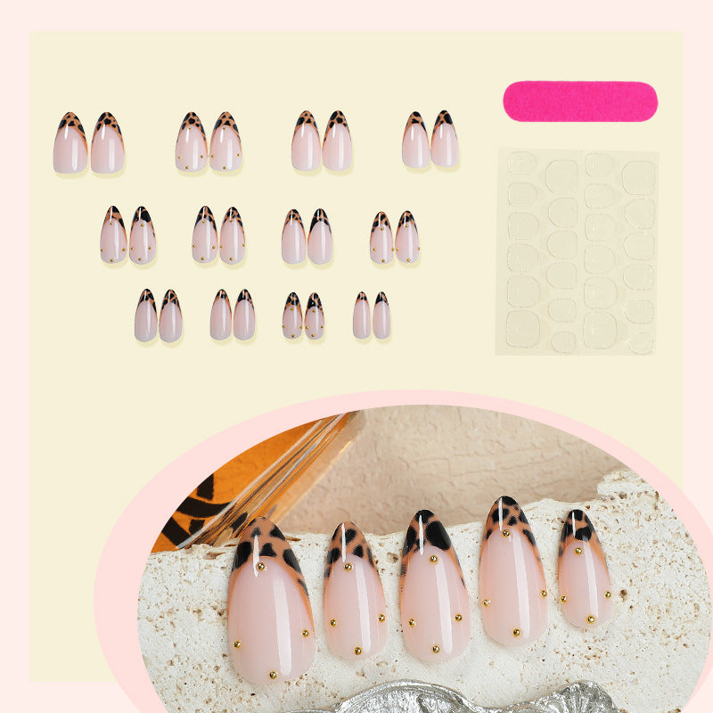 Stylish Faux Leopard Press-On Nails Bowlift