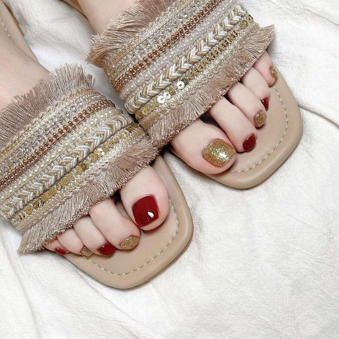 Elegant and tasteful sandals with fringe decoration Bowlift