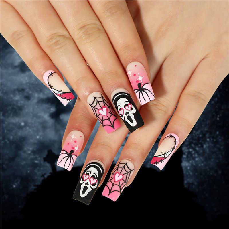 Artistic Halloween Themed Press-On Nail Extensions Bowlift