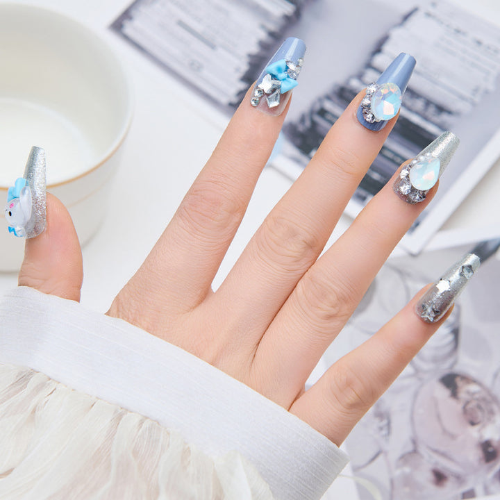 Creative artificial nails with 3D design and glitter accents Bowlift