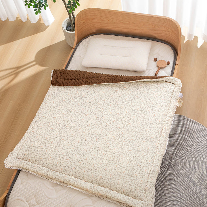Women’s bedspread with high-quality floral design Bowlift