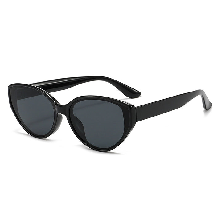 Vintage-Inspired Cat-Eye Sunglasses