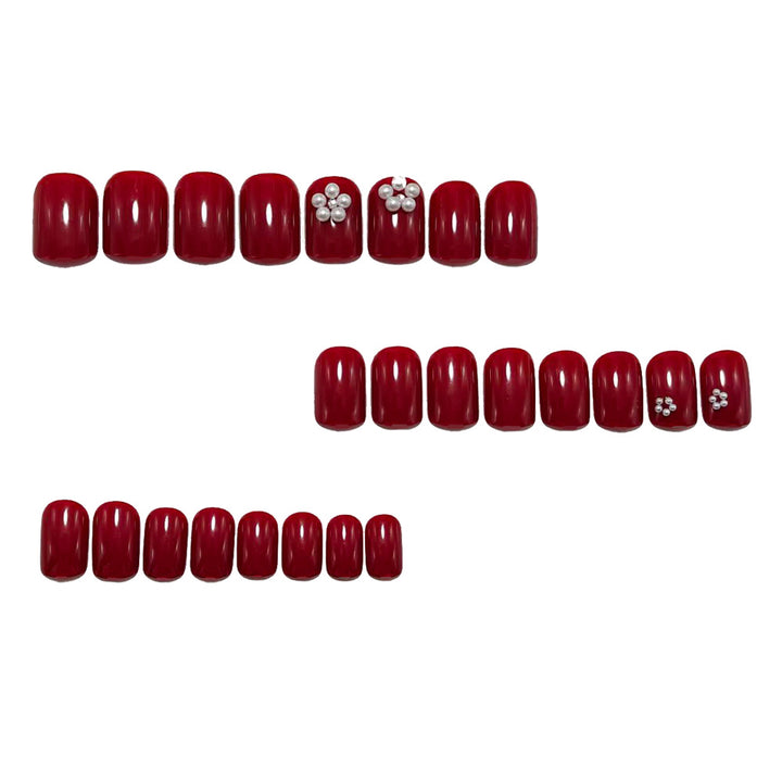 Artificial nails with glamorous decorations Bowlift