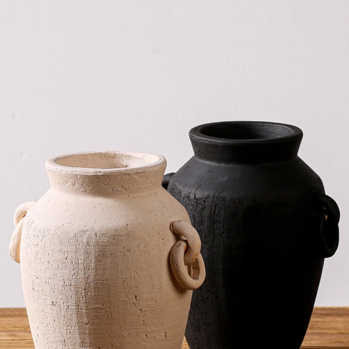 Antique ceramic vase with texture Bowlift