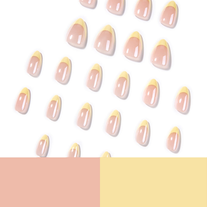 Elegant and refined nail art with shimmering French-tip Bowlift