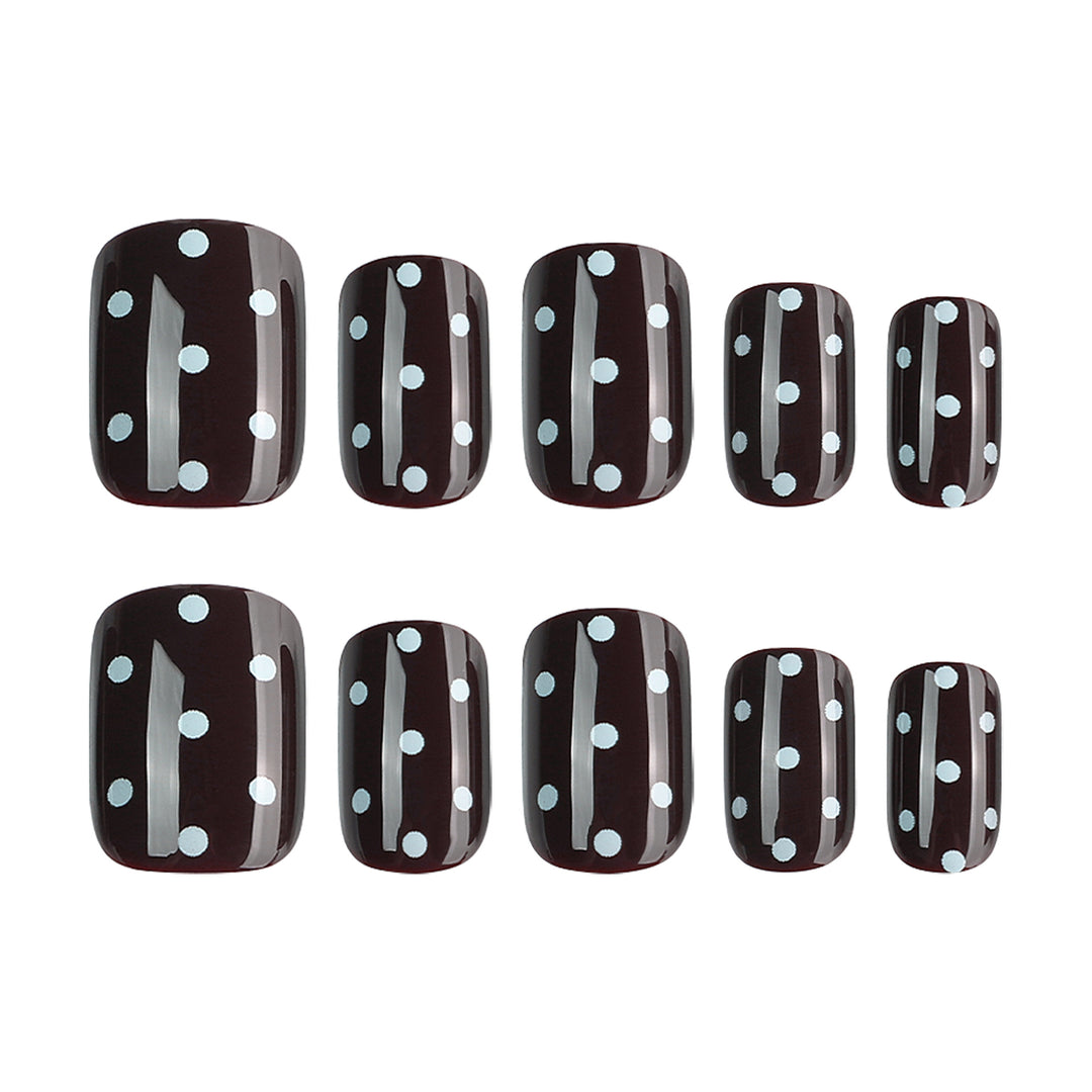 Artful Nail Art with Playful Dot Design Bowlift