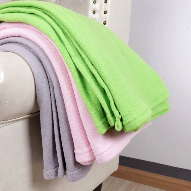 Ladies luxurious and cuddly living room blanket Bowlift