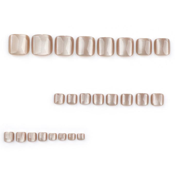 Artful toenail design with glossy accents Bowlift