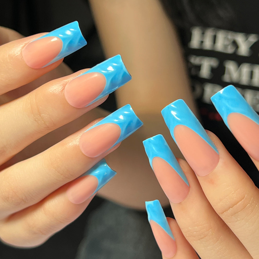 Artistic gel nails with modern design Bowlift