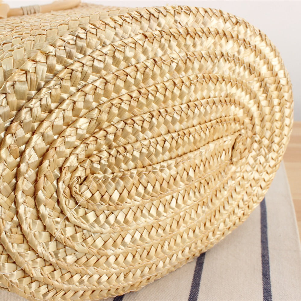 Basket bag with decorative floral design Bowlift