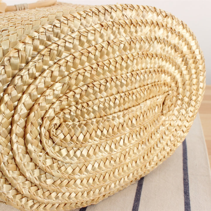 Basket bag with decorative floral design Bowlift