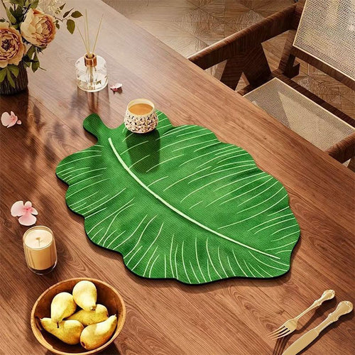 Leaf-Shaped Table Mat