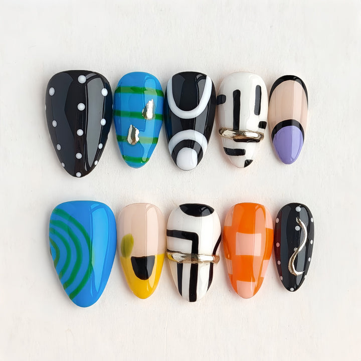 Trendy Artificial Nails with Geometric Designs Bowlift