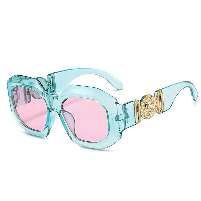 Vintage-Style Oversized Square Sunglasses