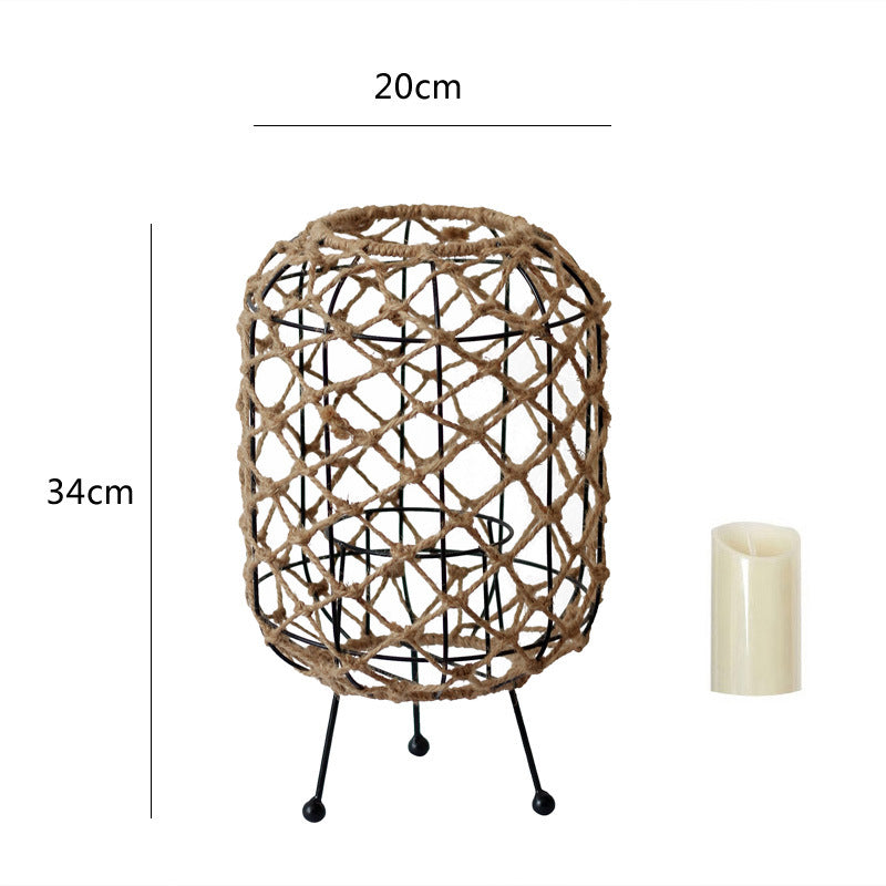Decorative plant container with tripod Bowlift