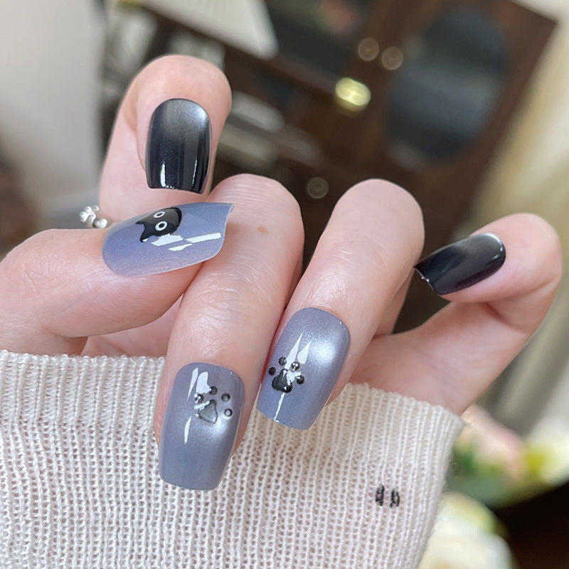 Themed Nail Art with Animal Motifs Bowlift