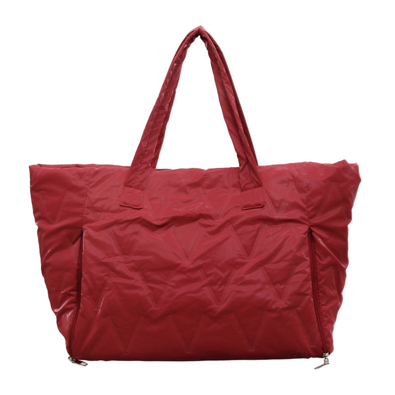 Practical Travel Bag With Structured Outer Material Bowlift