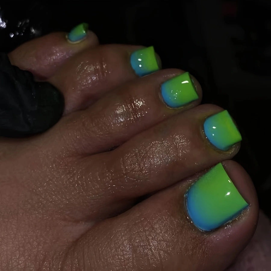 Artistic Ombre Nail Enhancements Bowlift