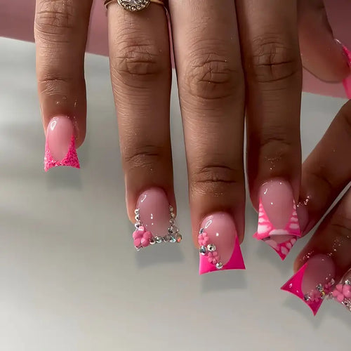 Glamorous Nail Art Set with Floral and Rhinestone Accents Bowlift