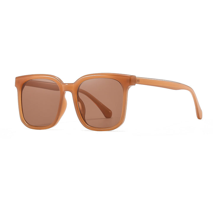 Women's sunglasses with a modern, square frame and UV protection Bowlift