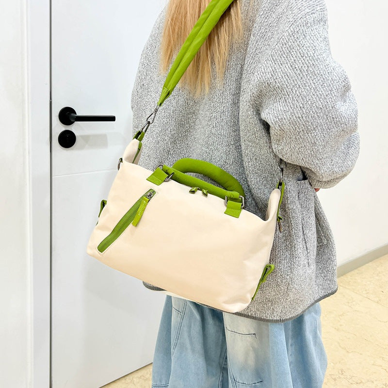 Sporty Tote Bag with Multifunctional Carrying System Bowlift