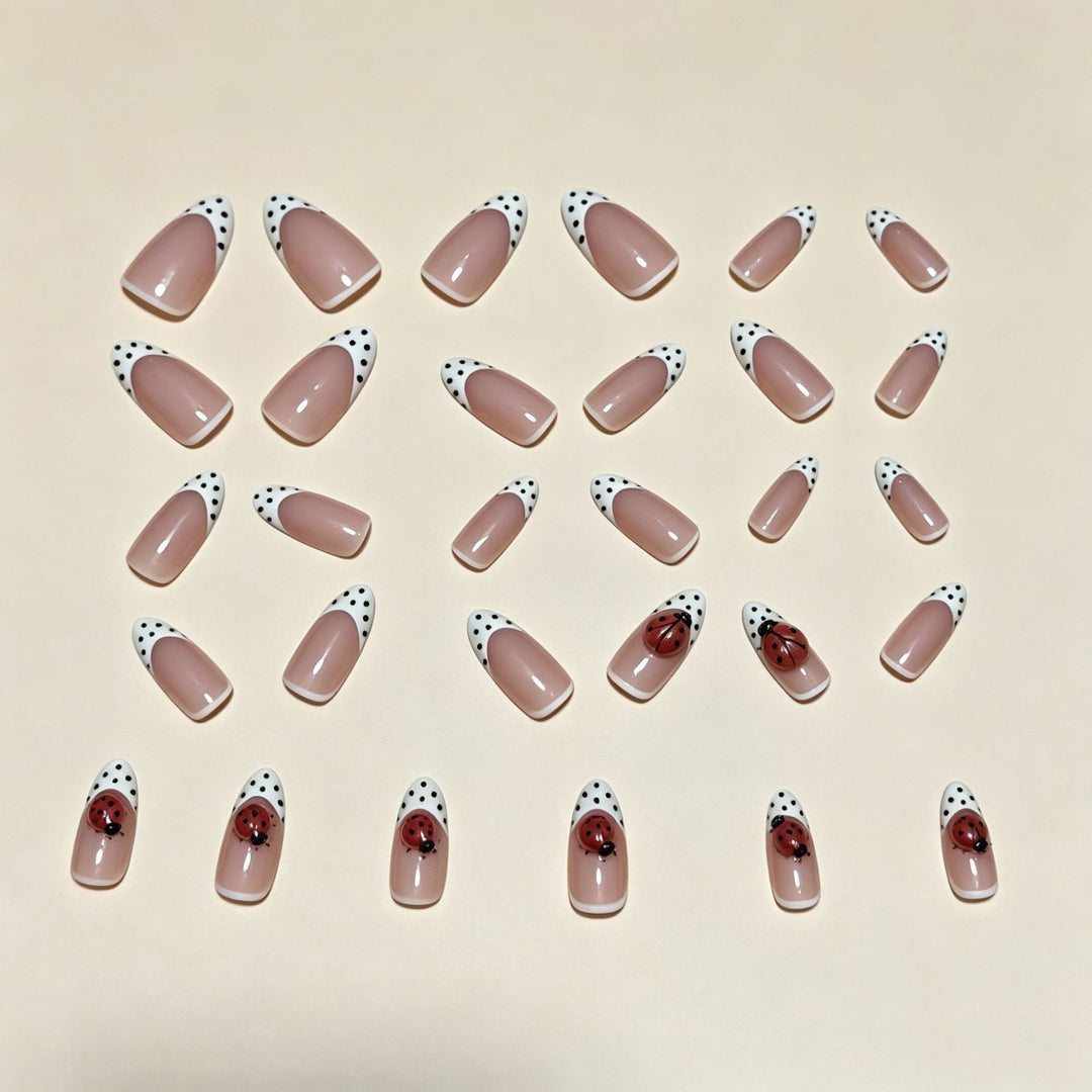 Chic Pointed Press-On Nail Set Bowlift
