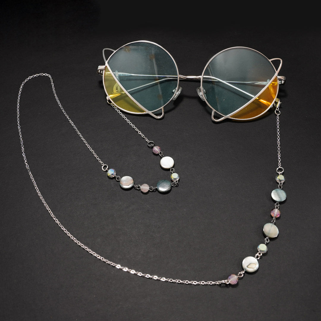 Elegant Beaded Eyewear Chain Bowlift