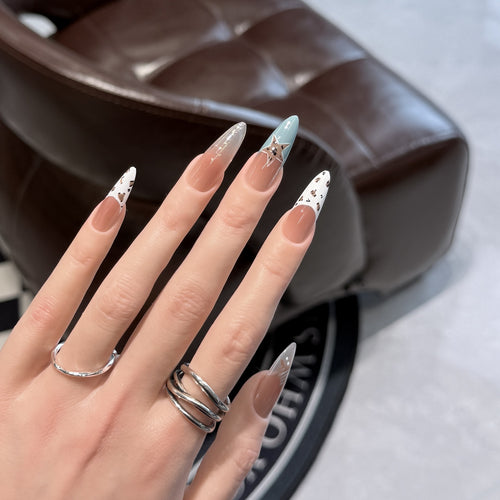 Elegant Stiletto Press-On Nail Set with Artistic Accents Bowlift