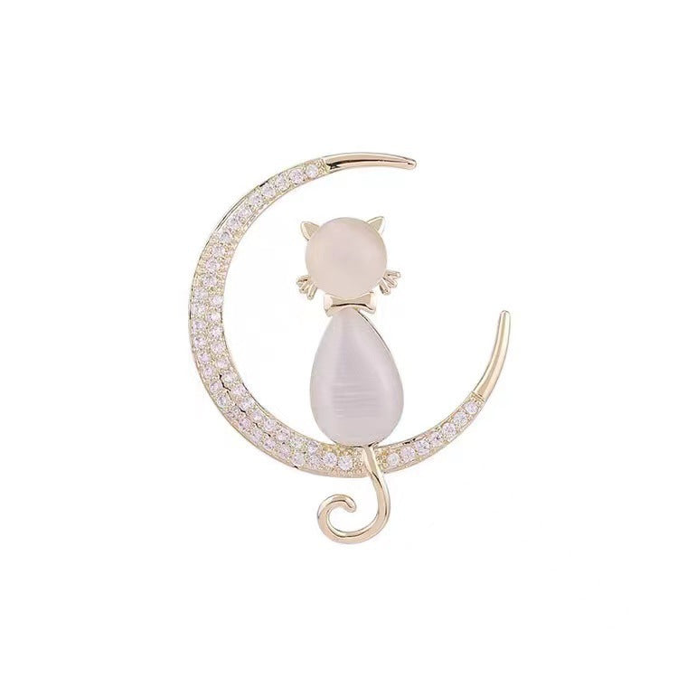 Elegant Cat Brooch Bowlift