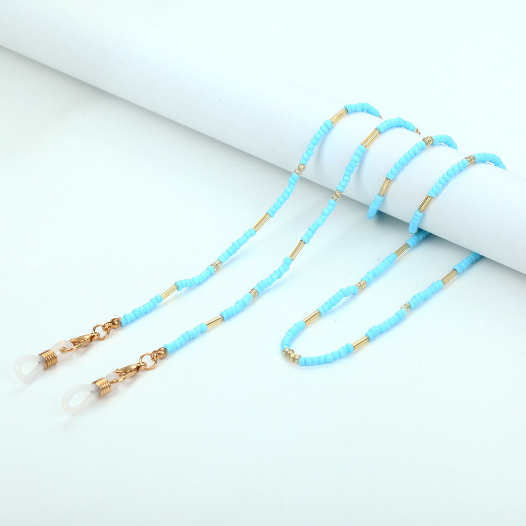 Chains-Necklace Made of Fine Pearls and Golden Accents Bowlift