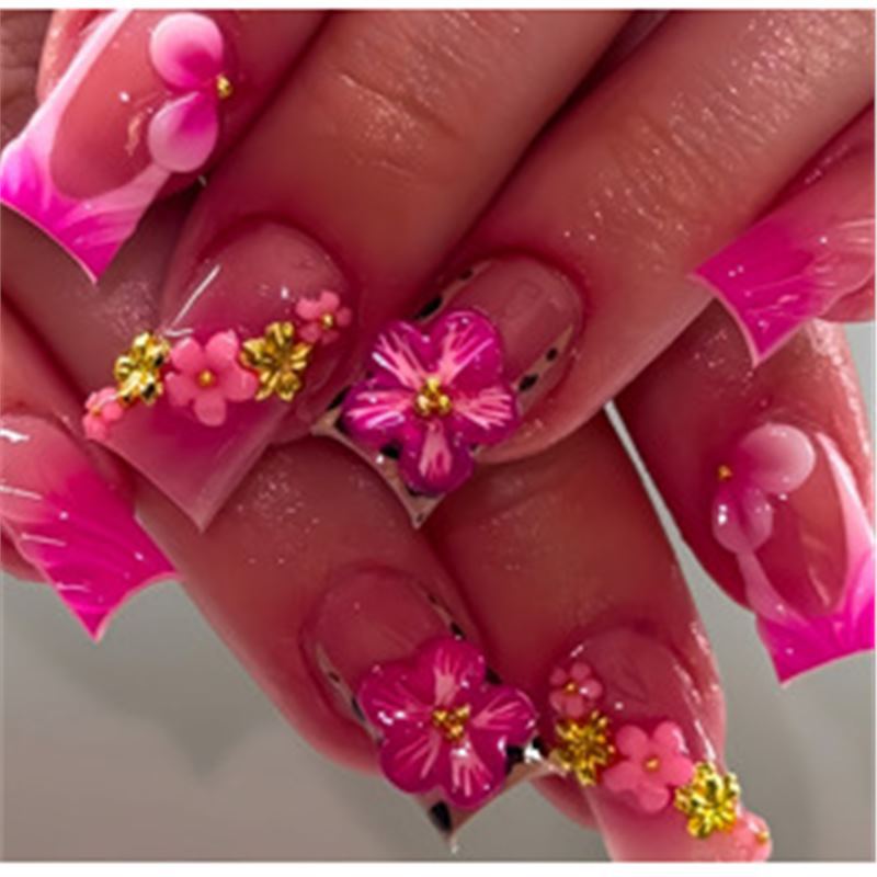 Artistic Press-On Nail Set with Premium Embellishments Bowlift