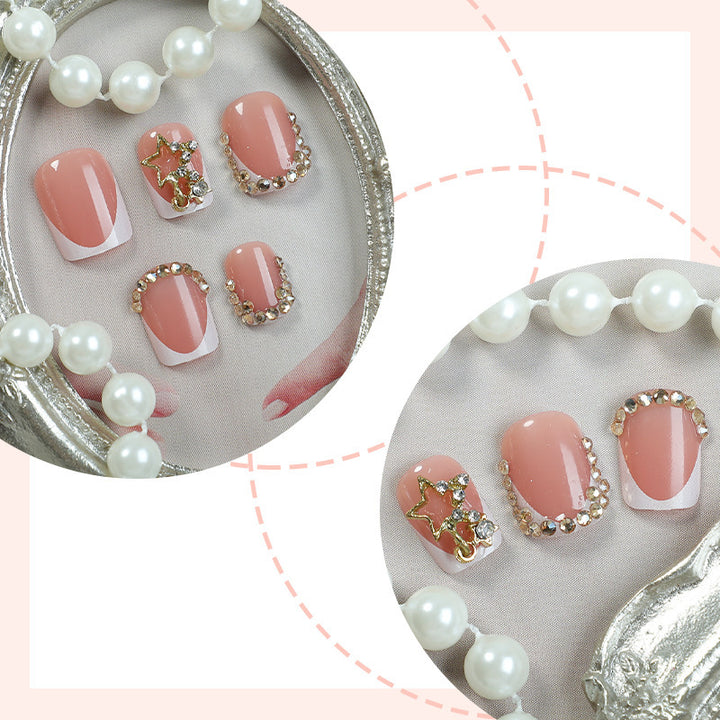 Nail art set with luxurious glitter and floral decorations Bowlift