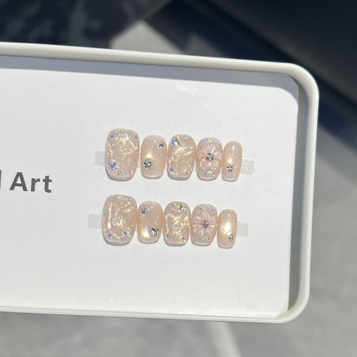 Decorative Floral Press-On Nail Set with Shimmering Accents Bowlift