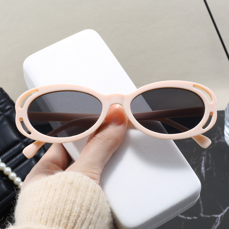 Women's fashionable sunglasses with oval frame and unique design Bowlift