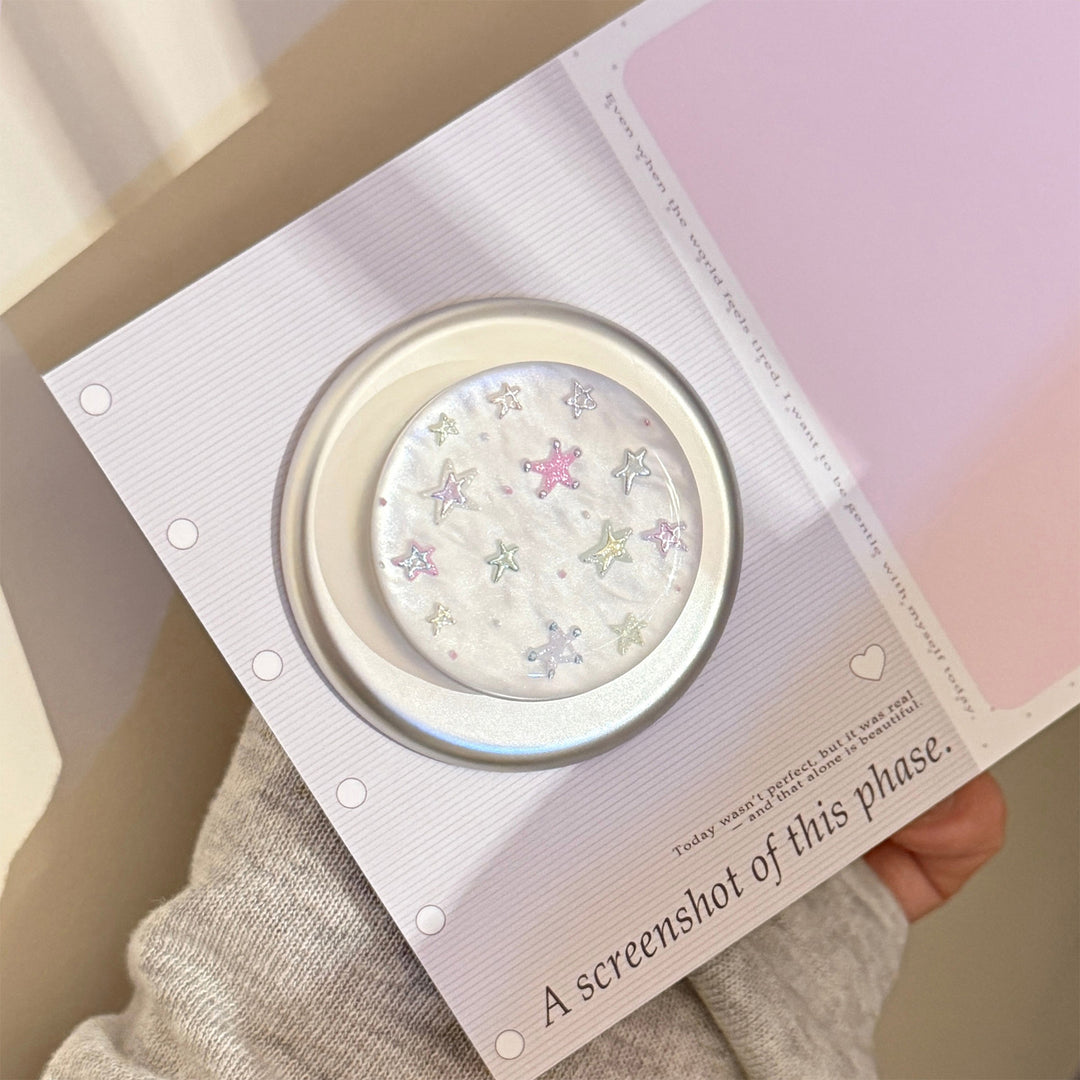 Shiny cosmetic mirror with star motif Bowlift