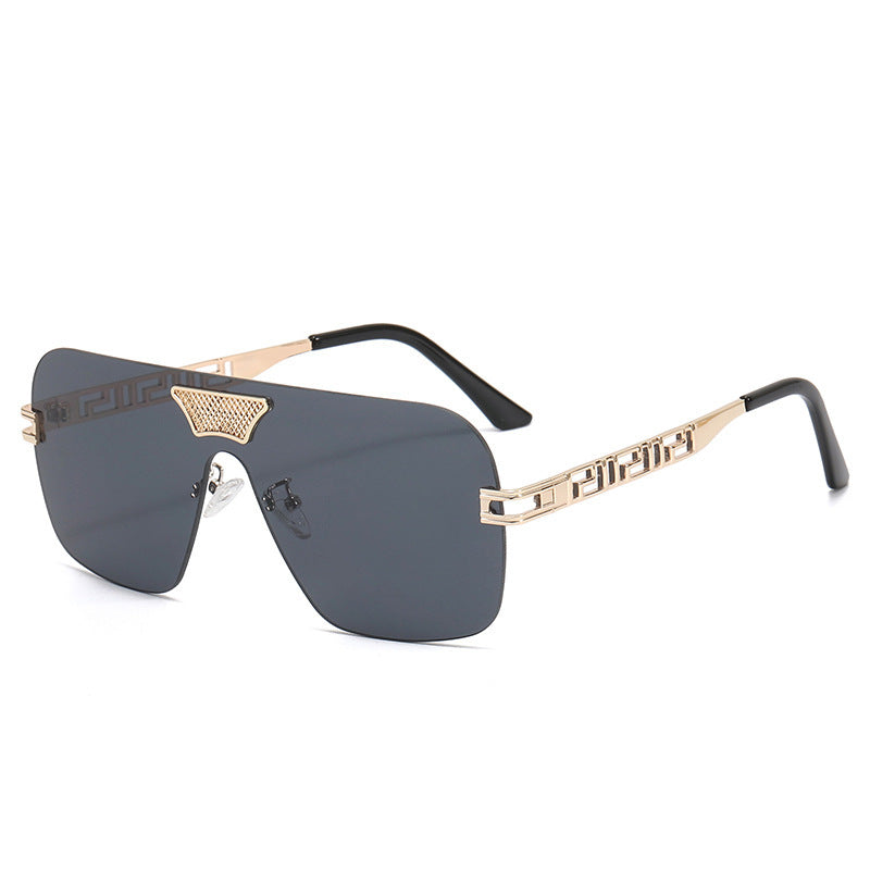 Women's fashionable sunglasses in a futuristic style with outstanding frame Bowlift