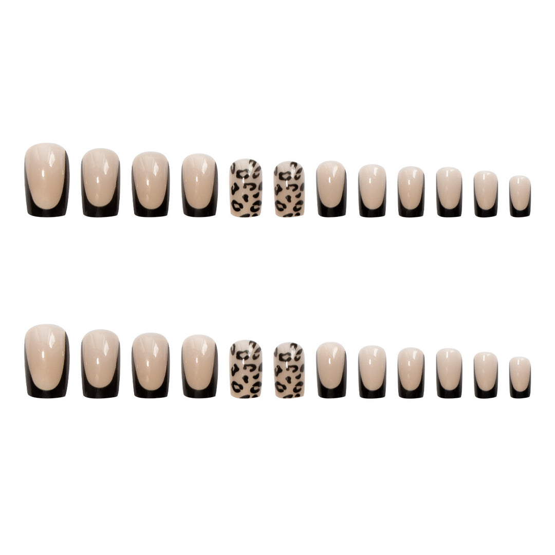 Artificial nail set with elegant leopard motif and black French design Bowlift
